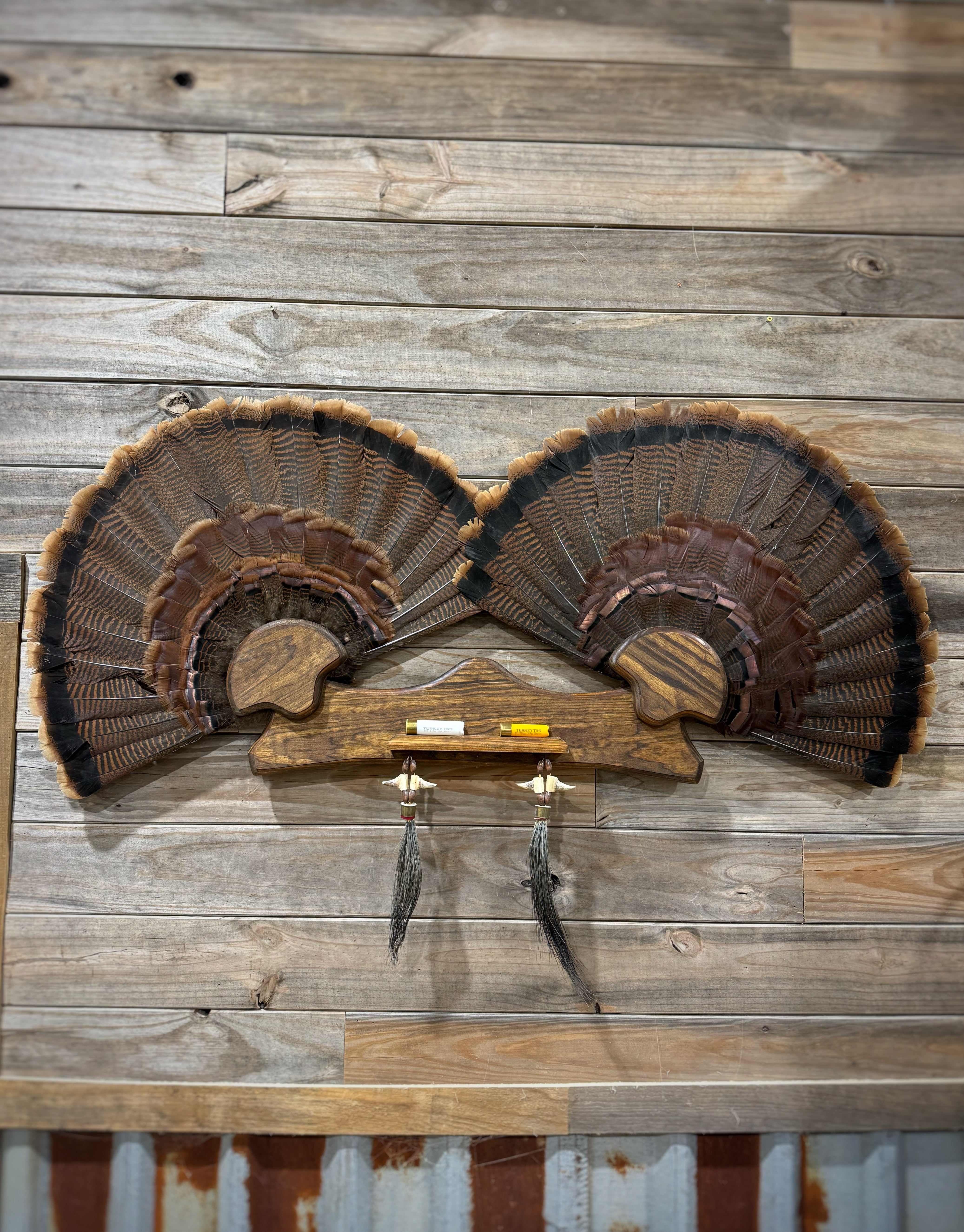 Double Fan Mount (w. Shelf & 7 beard/spur hooks)