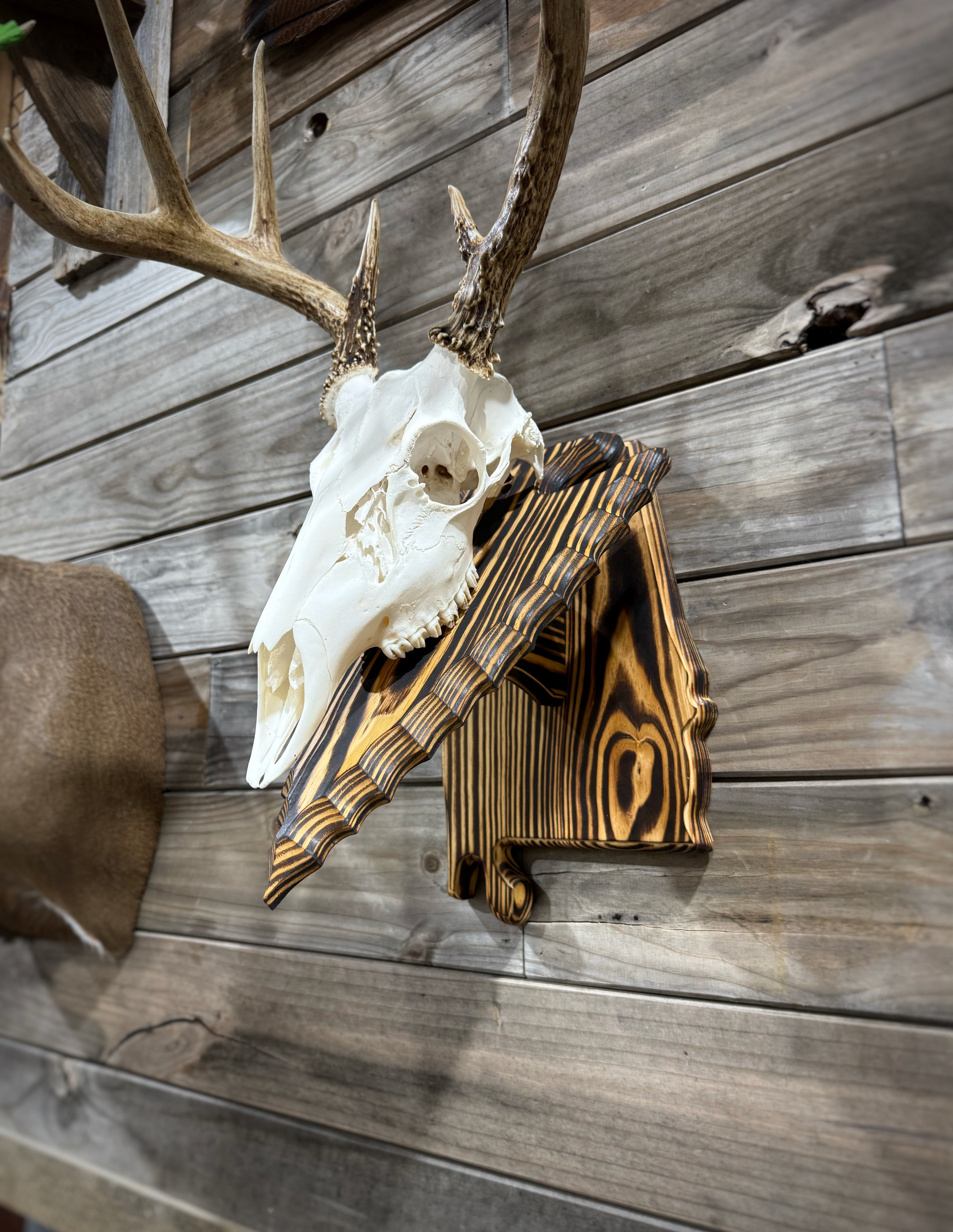 Alabama Wall Pedestal