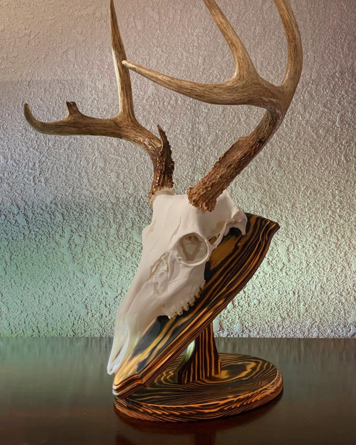 Oval Tabletop Pedestal