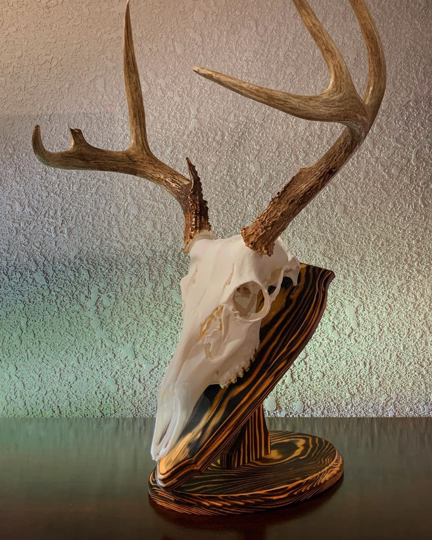 Oval Tabletop Pedestal