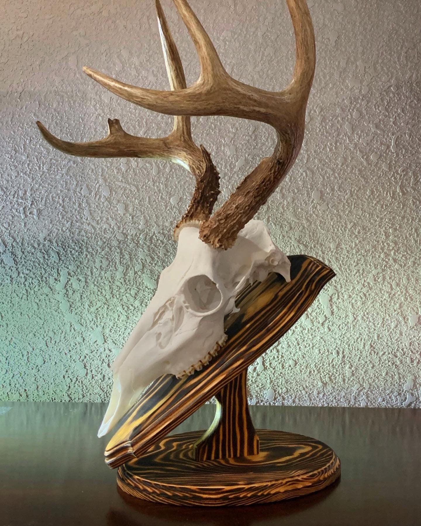 Oval Tabletop Pedestal