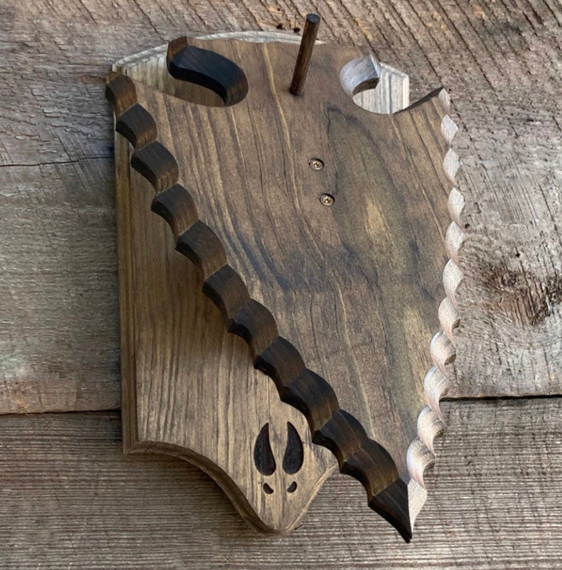 Euro Mount Pedestal (Arrowhead)(Stained)