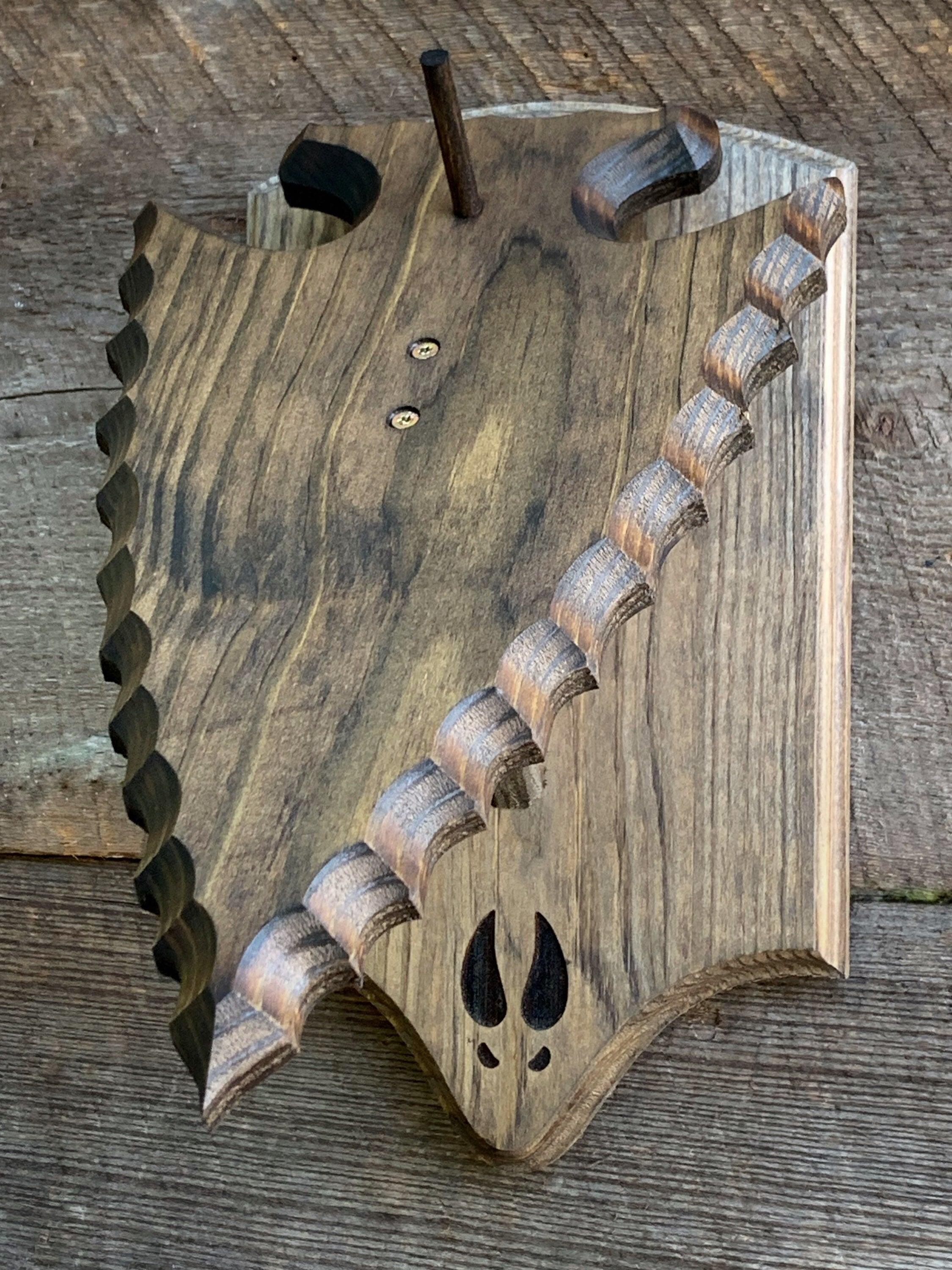 Euro Mount Pedestal (Arrowhead)(Stained)