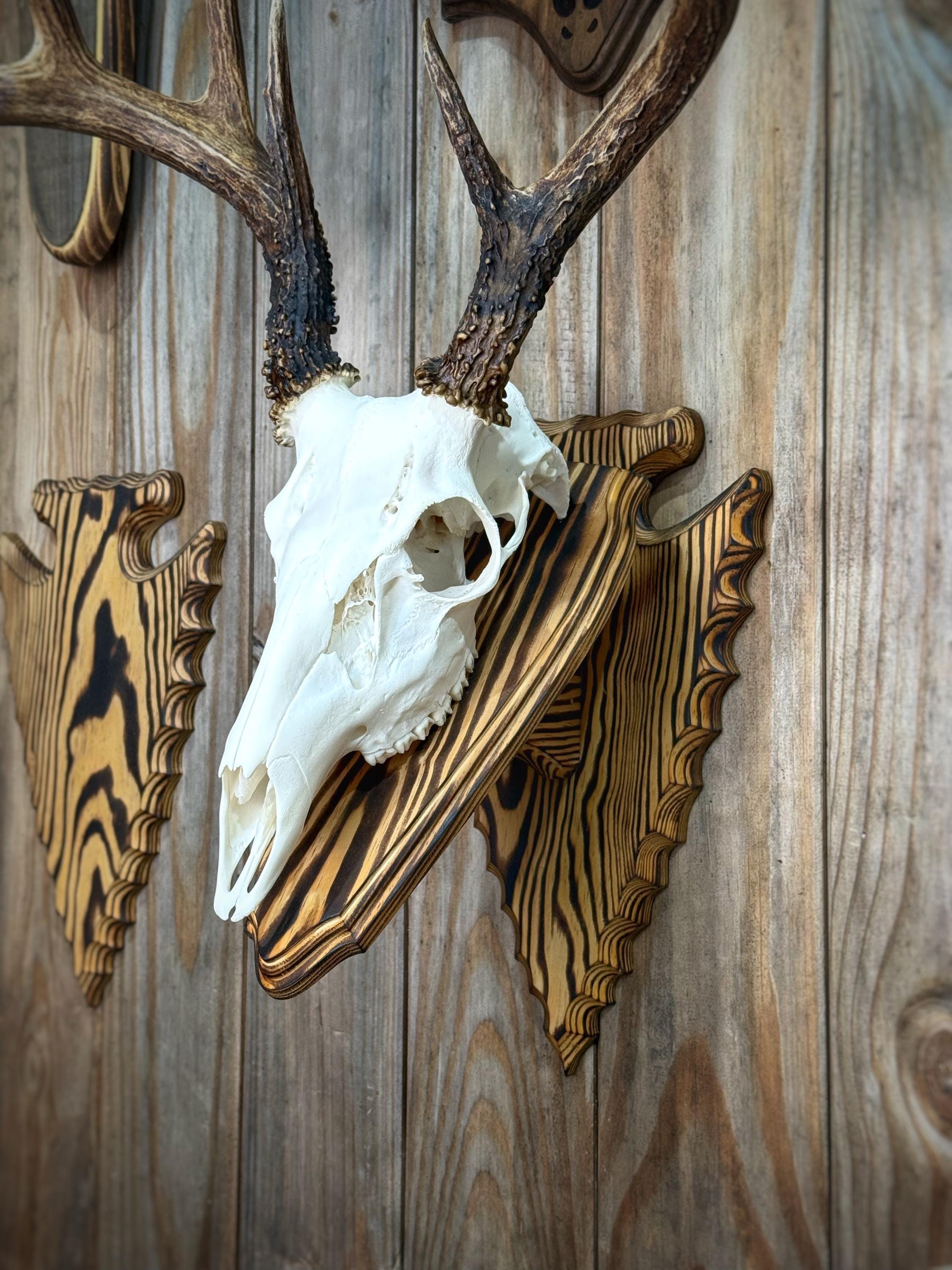 Arrowhead Wall Pedestal